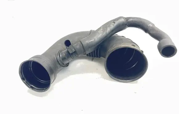 Mercedes-Benz E W211 Turbo air intake inlet pipe/hose A6480940197