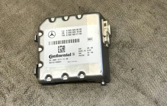 Mercedes-Benz E W212 Windshield/windscreen camera A0009058000