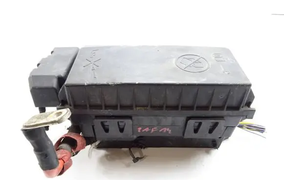 Opel Zafira C Fuse box set 13343764 1110185AA