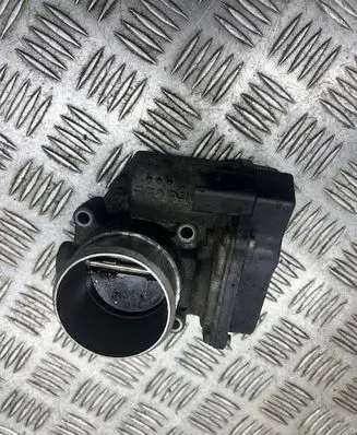 Audi A3 S3 A3 Sportback 8P Throttle valve 06F133062