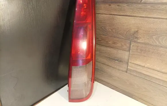Nissan X-Trail T30 Rear/tail lights