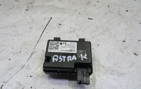 Opel Astra K Door central lock control unit/module 13595511