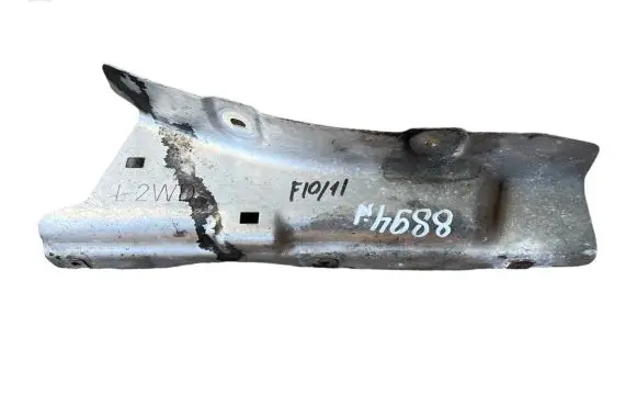 BMW 5 F10 F11 Heat shield in engine bay 51487185203 7185203 24640010