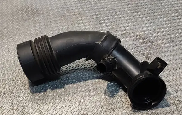 Citroen Berlingo Intercooler hose/pipe 9684362180