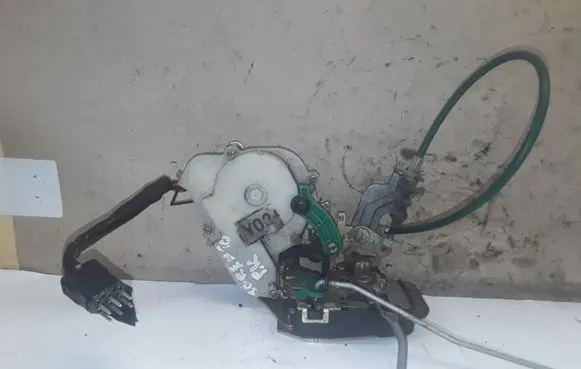 KIA Sorento Front door lock NOCODE