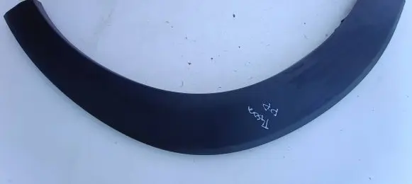 Front arch trim
