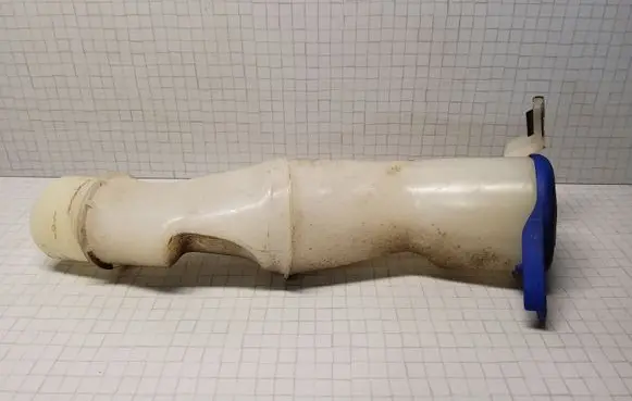 Volvo S60 Window washer liquid tank fill tube 9178568