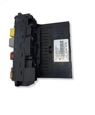 Mercedes-Benz C W203 Fuse module 2095451101 5DK00848511