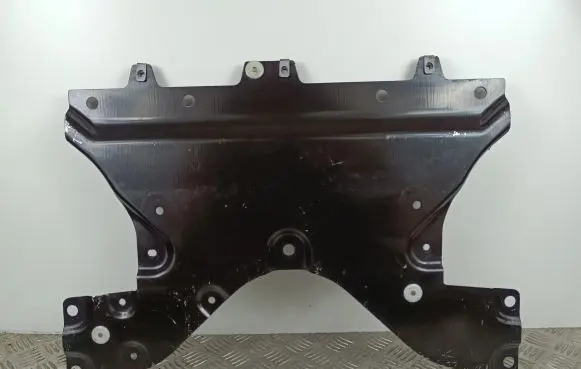 Jeep Grand Cherokee WL Engine splash shield/under tray