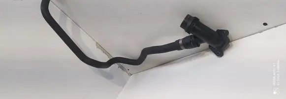BMW 5 E39 Engine coolant pipe/hose