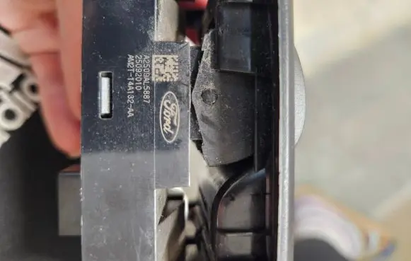 Ford Mondeo MK IV Electric window control switch AM2T14A132AA 25092010 A2509A15887