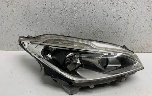 Peugeot 208 Headlight/headlamp 9810805880