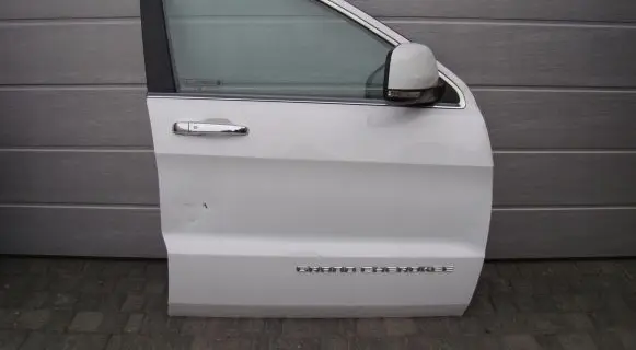 Jeep Grand Cherokee Front door 55176340