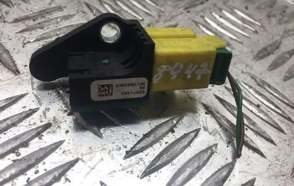 Volkswagen PASSAT B6 Airbag deployment crash/impact sensor 5N0959351 8447