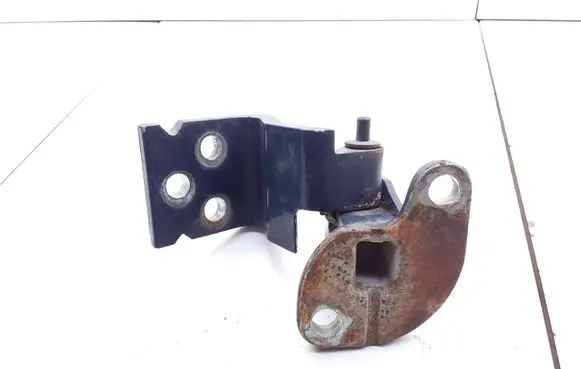 Mercedes-Benz Vito Viano W638 Front door lower hinge 