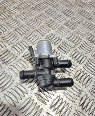 Volvo S90, V90 Electric auxiliary coolant/water pump 31461924