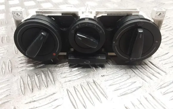 Volkswagen Golf IV Climate control unit 1J0819045F