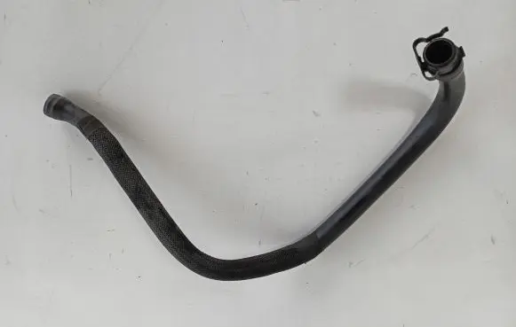 Maserati Ghibli Turbo air intake inlet pipe/hose