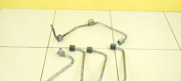 Opel Zafira C Fuel injector supply line/pipe 29SP22