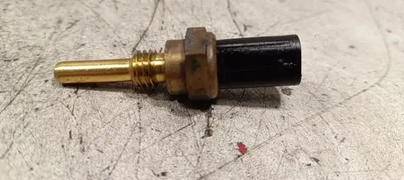 Jaguar XE Coolant temperature sensor G4D312C538AA R6DJA