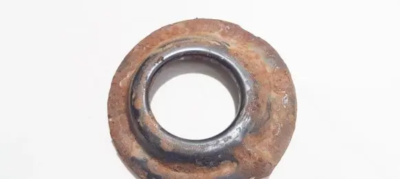 Ford Focus Coil spring mount 