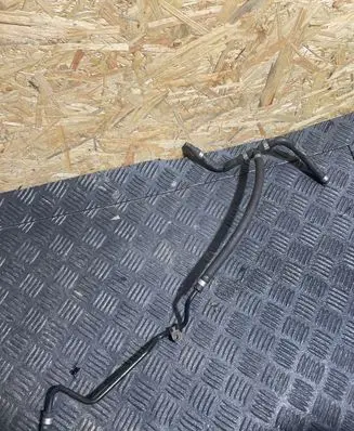 Mercedes-Benz C W204 Engine coolant pipe/hose A2045011025