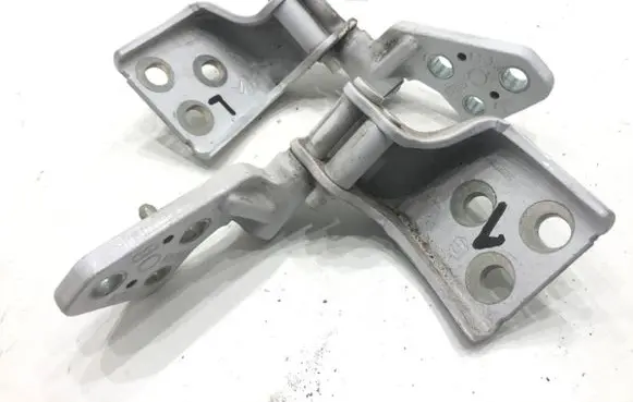 Opel Combo E Tailgate/trunk/boot hinge