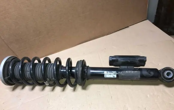 BMW 5 G30 G31 G38 Rear shock absorber/damper 7992606