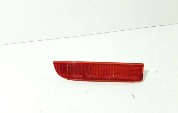 Toyota Avensis T270 Rear tail light reflector R1152 I090037