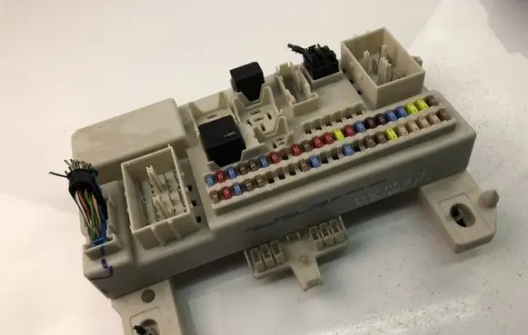 Volvo S40 Fuse box set 8690719