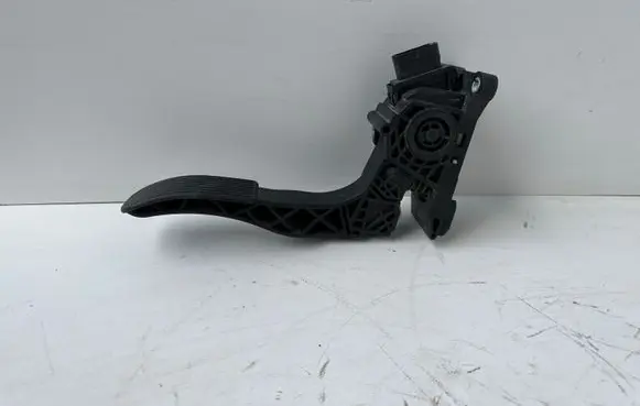 Mercedes-Benz Sprinter W907 W910 Accelerator throttle pedal A9073010200