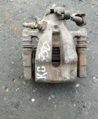 Opel Meriva A Rear brake caliper