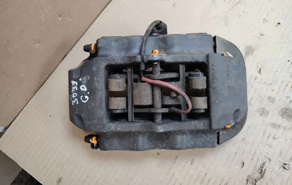 Porsche Cayenne (9PA) Rear brake caliper 20767304