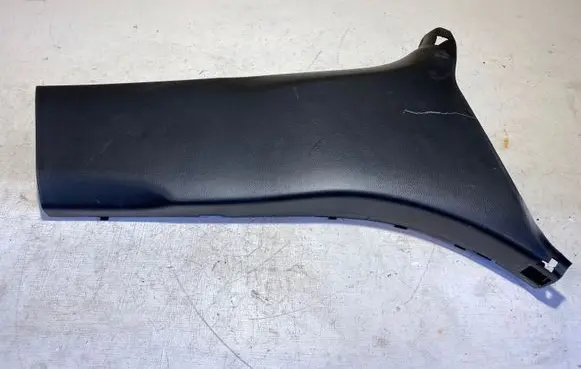 (B) pillar trim (bottom)