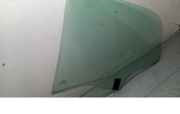 Peugeot 206 CC Rear door window glass