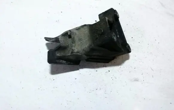 Peugeot 406 Engine mounting bracket 9632011910