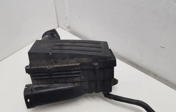 Skoda Yeti (5L) Air filter box 3C0129601