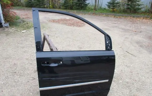 Chrysler Town & Country V Front door