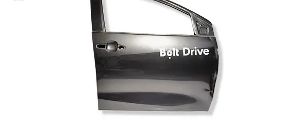 Toyota Yaris XP210 Front door 