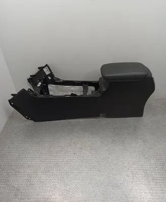 KIA Sportage Center console 84611F1000 84630F1000 84611F1000WK