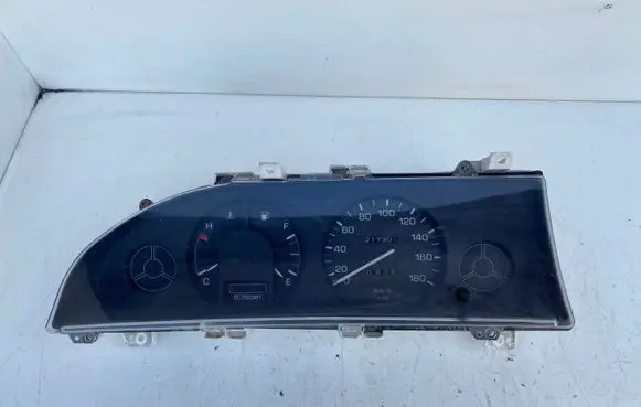 Toyota Corolla E90 Speedometer (instrument cluster) 832001A260 2577009740