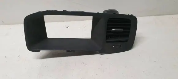 Volvo V60 Dash center air vent grill 30791675