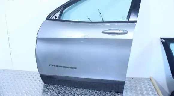 Jeep Cherokee Front door