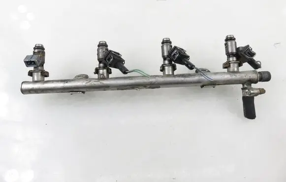 Mercedes-Benz Vaneo W414 Fuel main line pipe 0006249 1660700395 IWP071