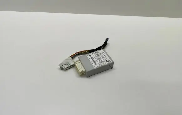 BMW 5 E60 E61 Air suspension control unit module (rear) 6769834 3714676983401 676983401