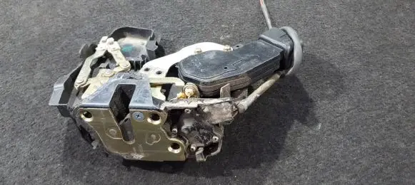 Toyota Camry Front door lock