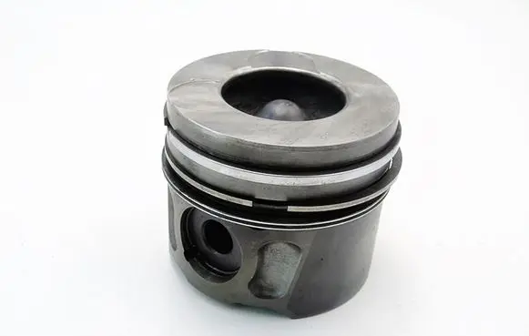 Peugeot 407 Piston 08570