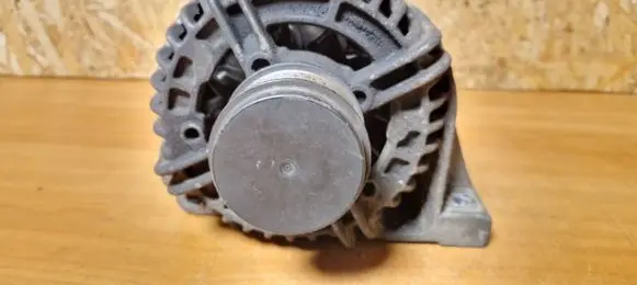 Volvo V70 Generator/alternator 8676498