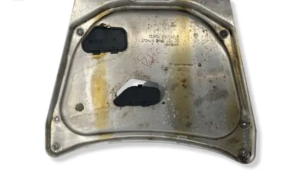 BMW X5 E53 Engine splash shield/under tray 31101095656
