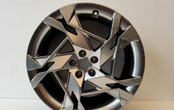Hyundai Genesis R21 alloy rim 52910CU400